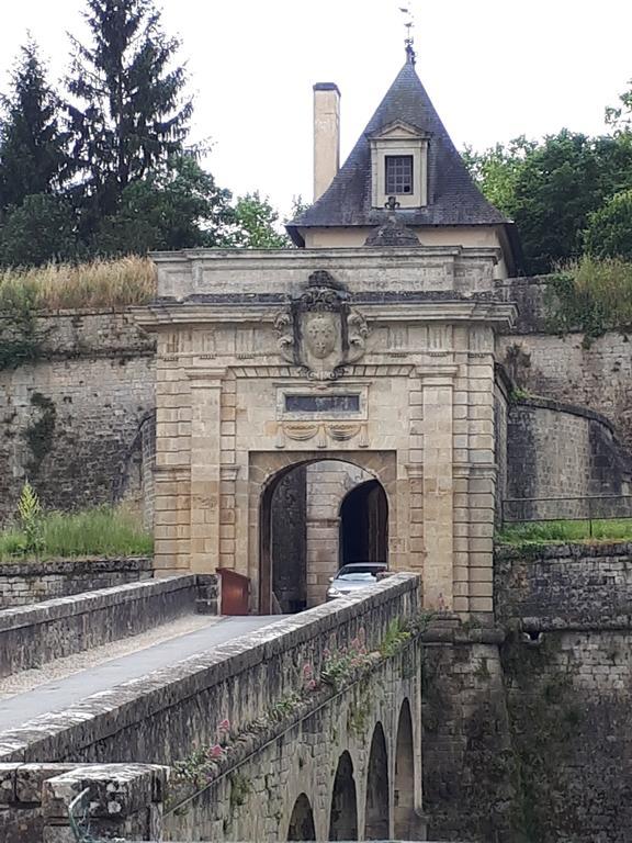 Apartament Entre Estuaire Et Citadelle Blaye Zewnętrze zdjęcie